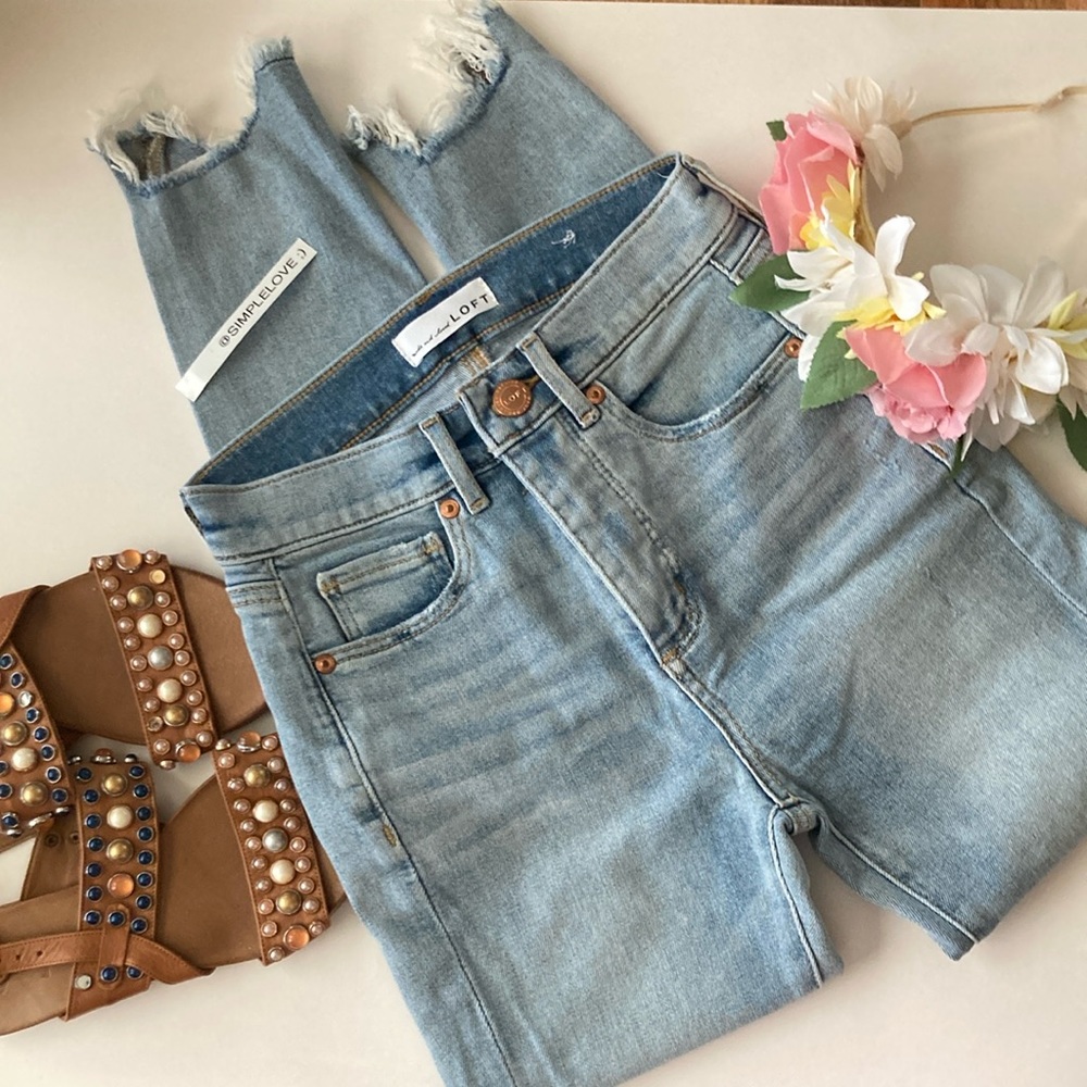 Loft jeans one knee ripped raw hem fade color high waisted size 24/00